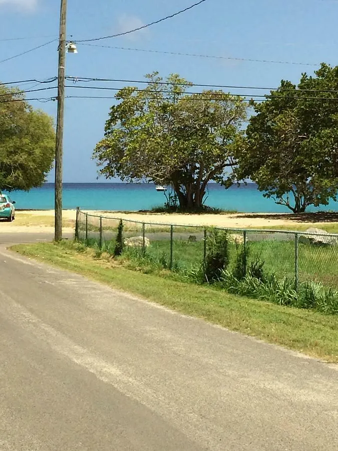 Georges Royal Inn Frederiksted