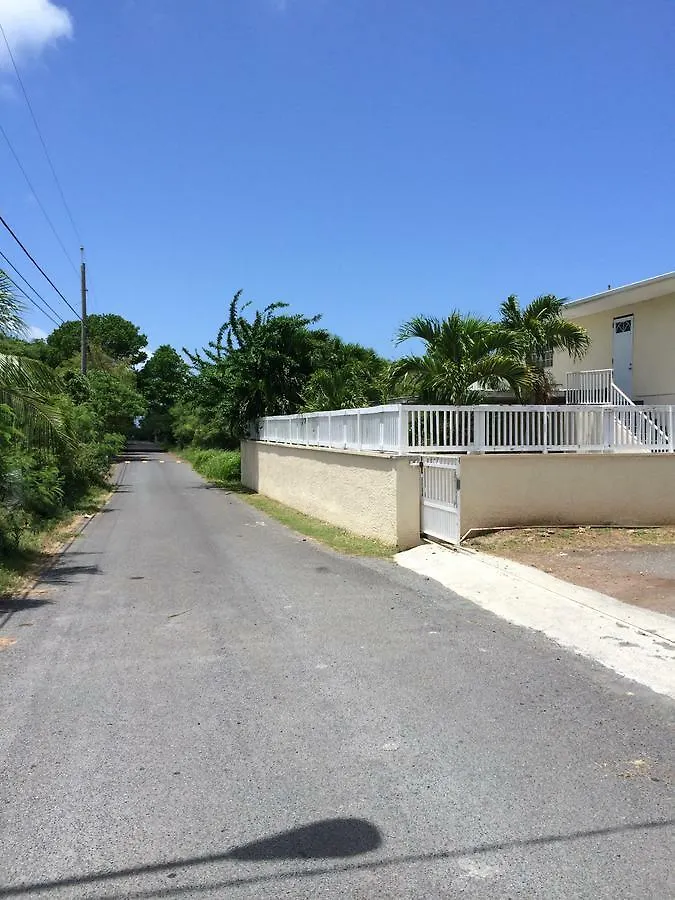 Georges Royal Inn Frederiksted 3*,